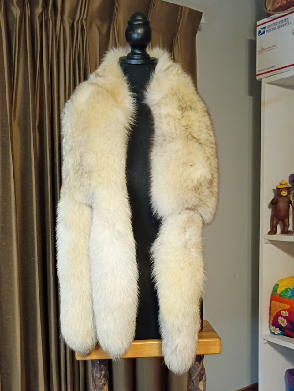 Vintage Blue Fox Fur Long Scarf Collar By James McQuay